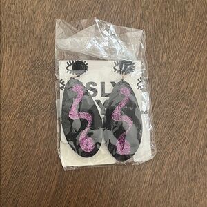 Never worn Nasty Gal Black Acrylic Dangle Earrings with Pink Glitter Wave